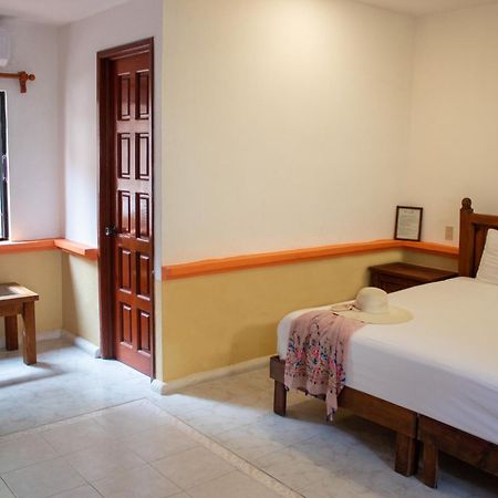 Hotel Vista Caribe 5Ta Av A 5 Pasos De La Playa Playa del Carmen Buitenkant foto