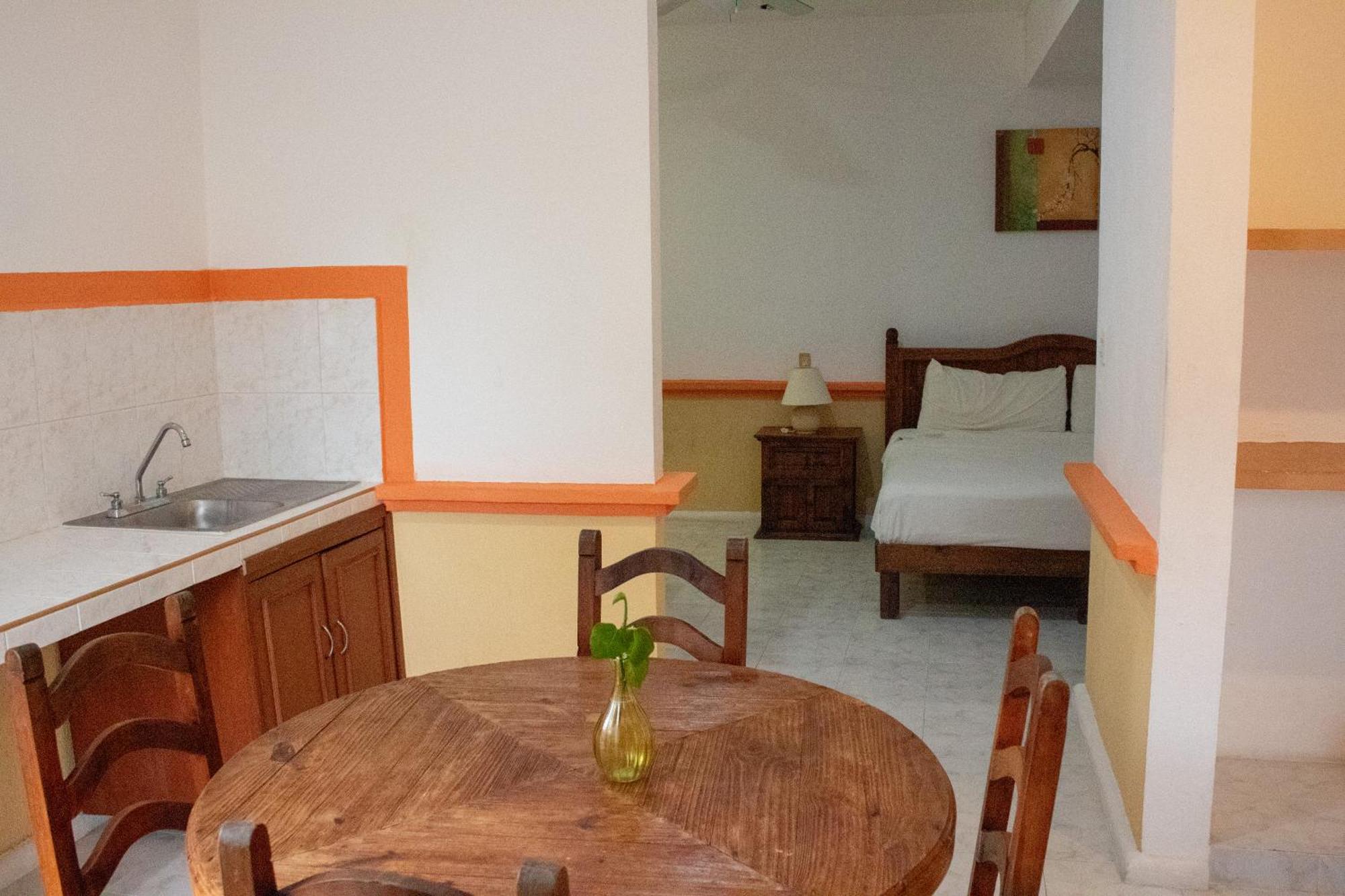 Hotel Vista Caribe 5Ta Av A 5 Pasos De La Playa Playa del Carmen Buitenkant foto