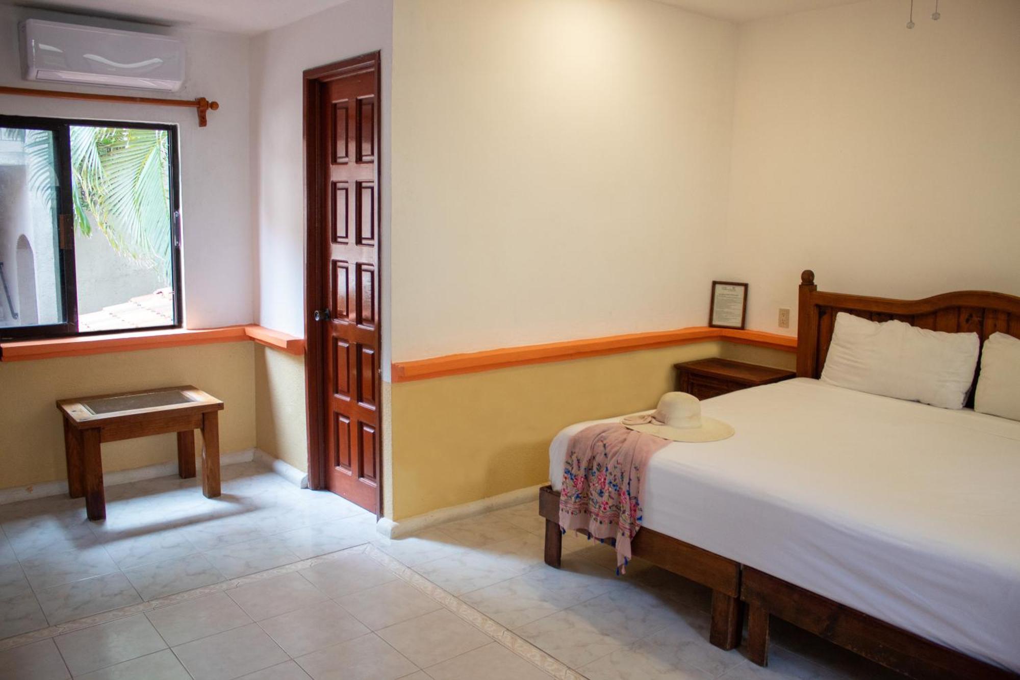 Hotel Vista Caribe 5Ta Av A 5 Pasos De La Playa Playa del Carmen Buitenkant foto