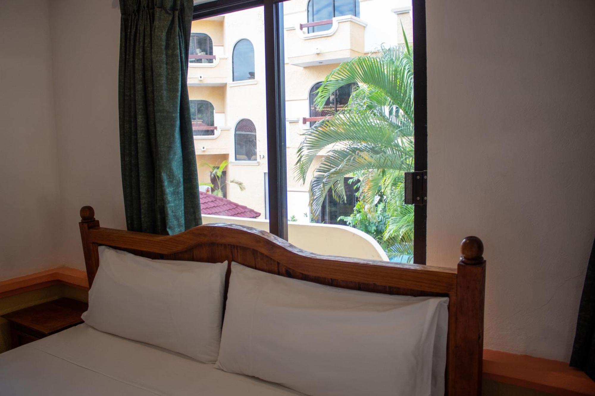 Hotel Vista Caribe 5Ta Av A 5 Pasos De La Playa Playa del Carmen Buitenkant foto