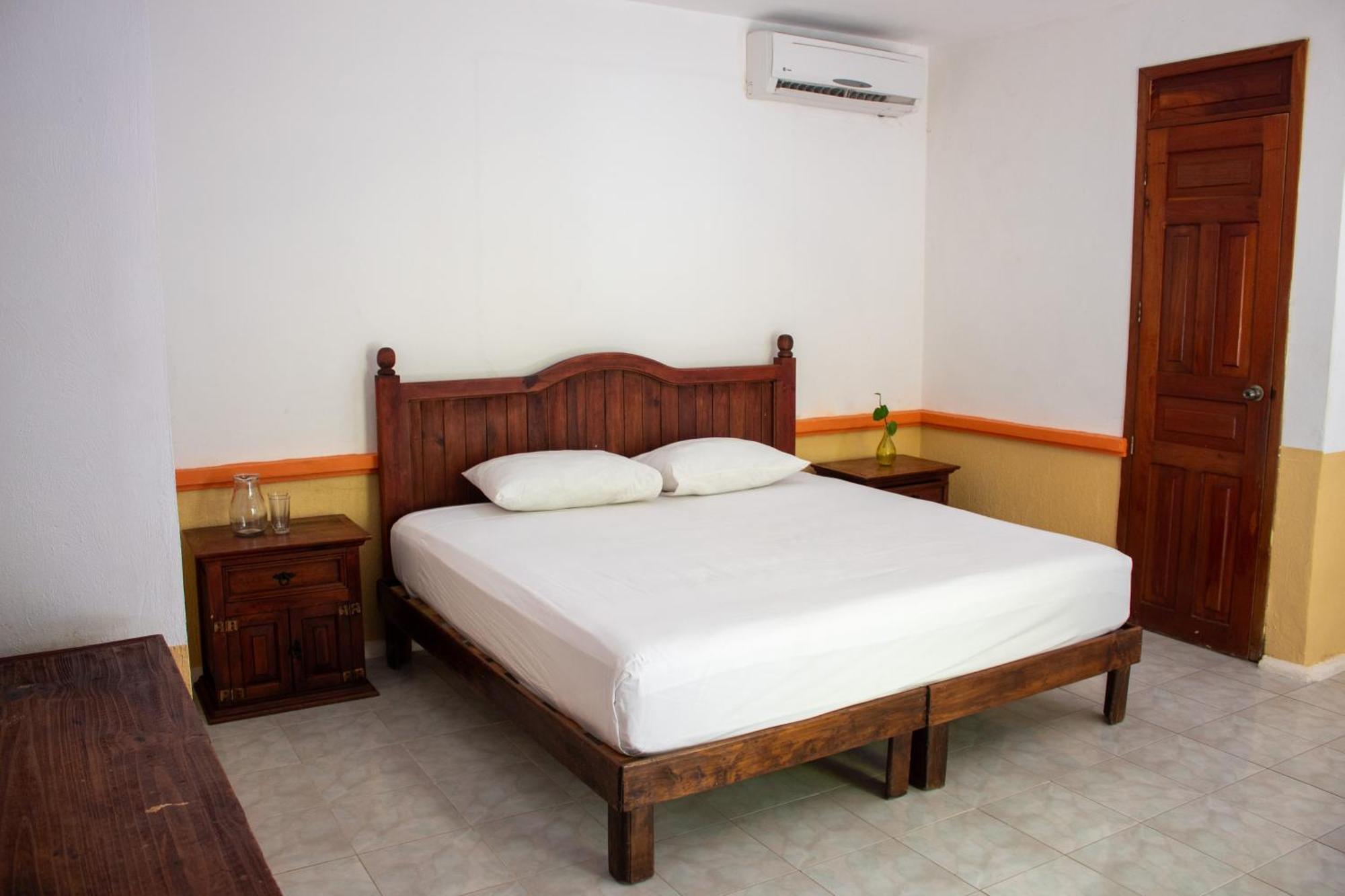 Hotel Vista Caribe 5Ta Av A 5 Pasos De La Playa Playa del Carmen Buitenkant foto
