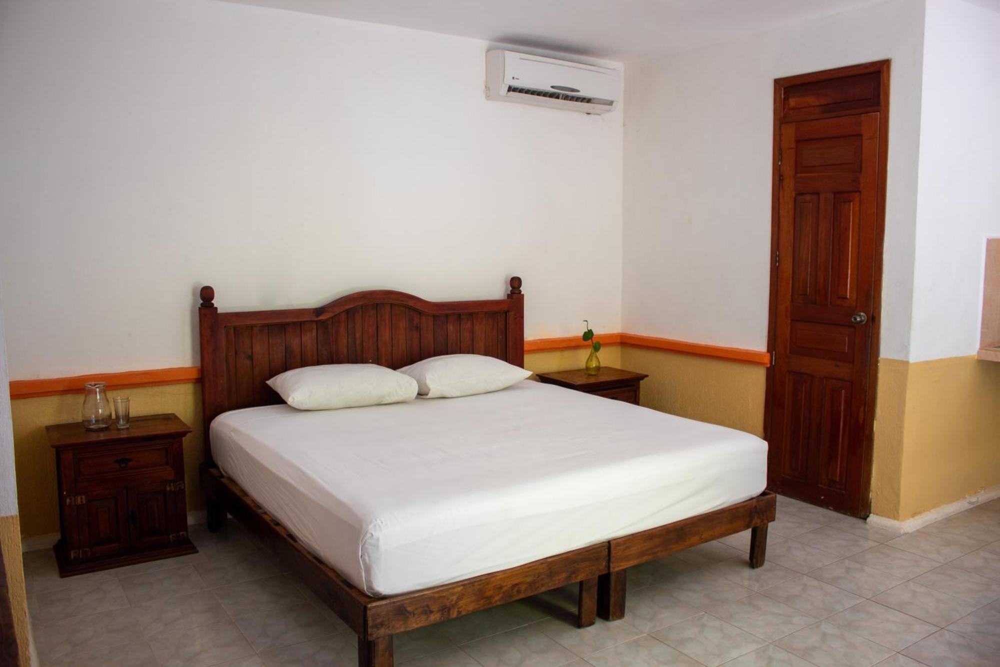 Hotel Vista Caribe 5Ta Av A 5 Pasos De La Playa Playa del Carmen Buitenkant foto