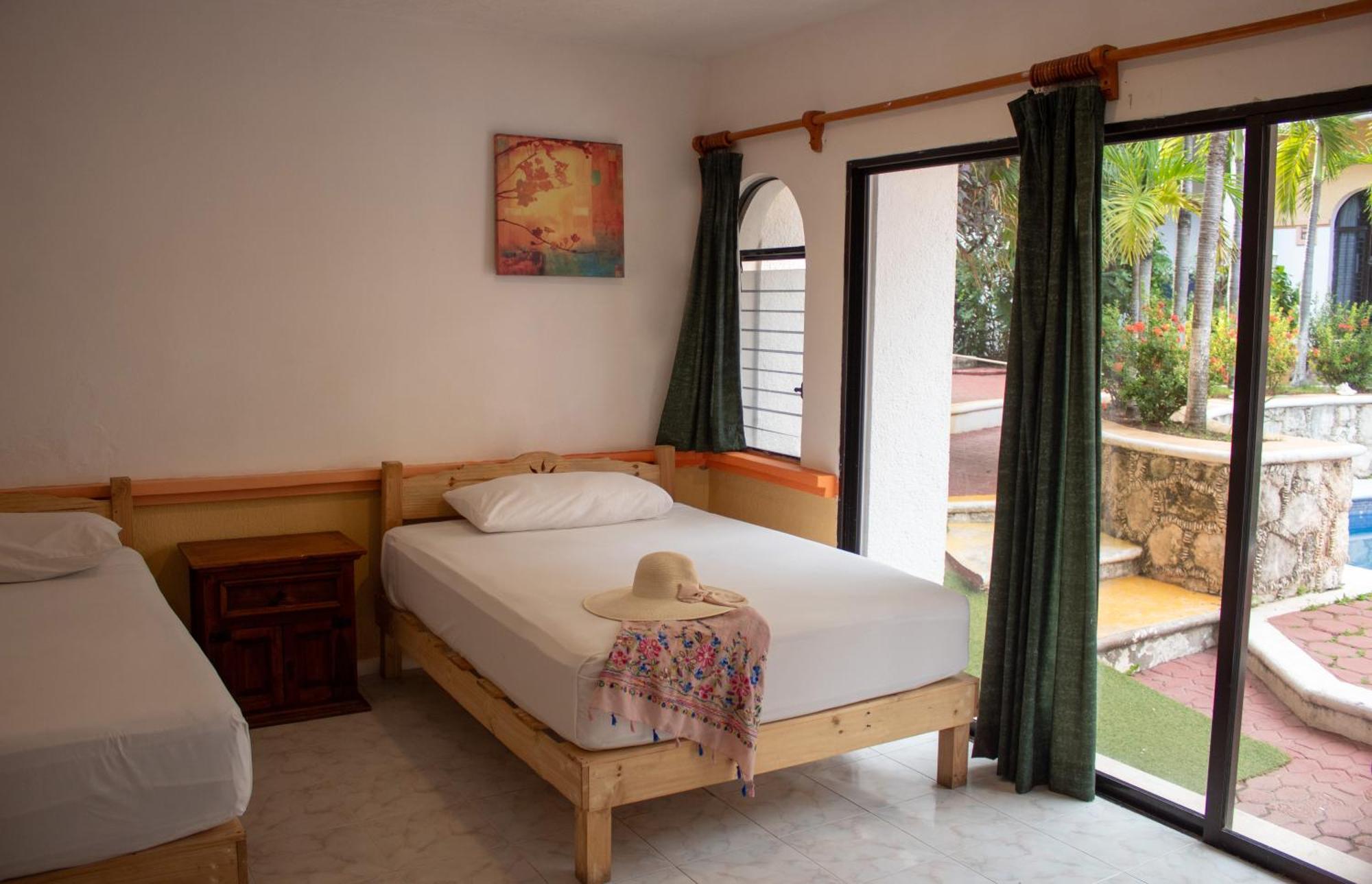 Hotel Vista Caribe 5Ta Av A 5 Pasos De La Playa Playa del Carmen Buitenkant foto